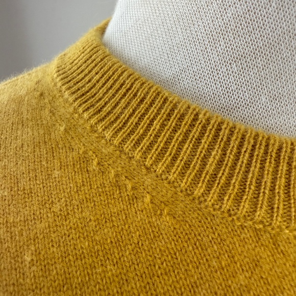 Happy Sheep ADORABLE Cashmere Sweater. Intarsia “HAPPY.” 🙂 - Picture 9 of 14